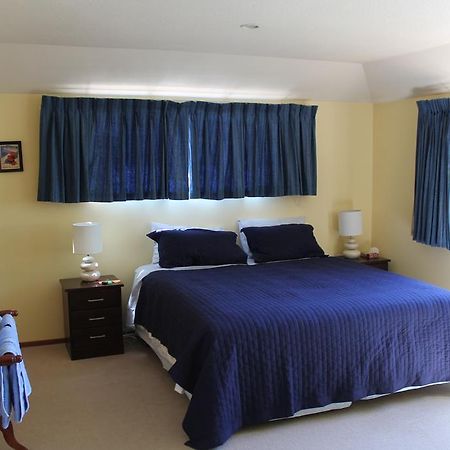 Aroha Riccarton Bed And Breakfast Крайстчърч Екстериор снимка